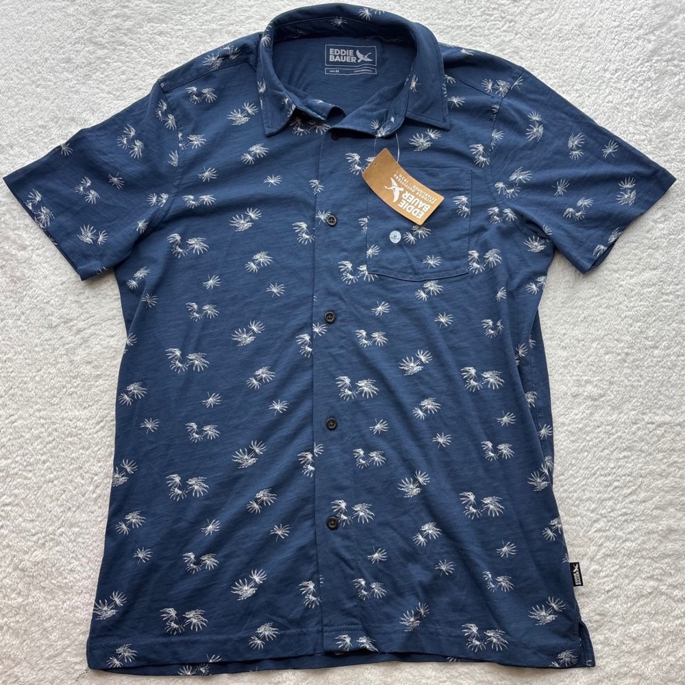 Eddie Bauer Mens Medium Blue Tropical Palm Print Short Sleeve Button Down Shirt